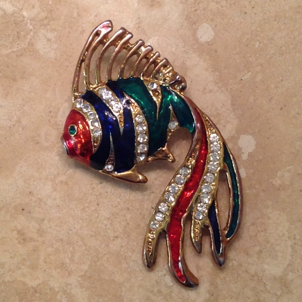 Vintage Brooch little fish
